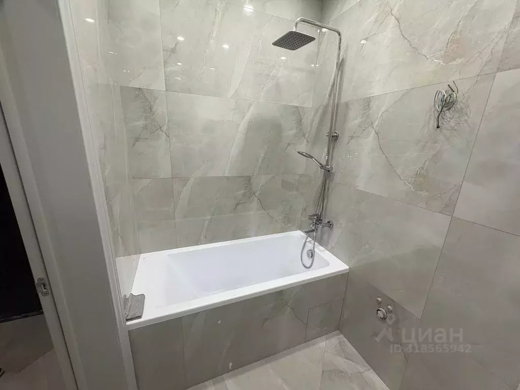 1-к кв. Дагестан, Каспийск ул. Камиля Гасанова, 8 (44.0 м) - Фото 0