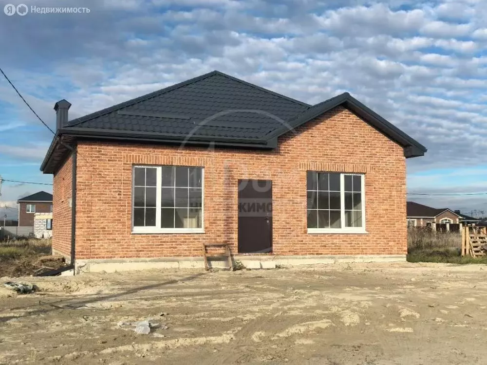 Дом в Красный Сад, Центральная улица, 69 (100 м) - Фото 1