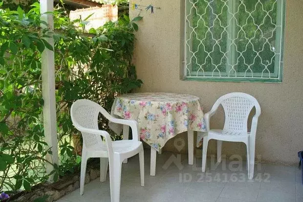 Дом в Крым, Евпатория ул. Имени Павла Поповича, 10 (30 м) - Фото 1