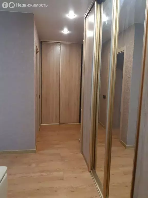 3-комнатная квартира: Иркутск, улица Александра Невского, 71 (56.4 м) - Фото 1