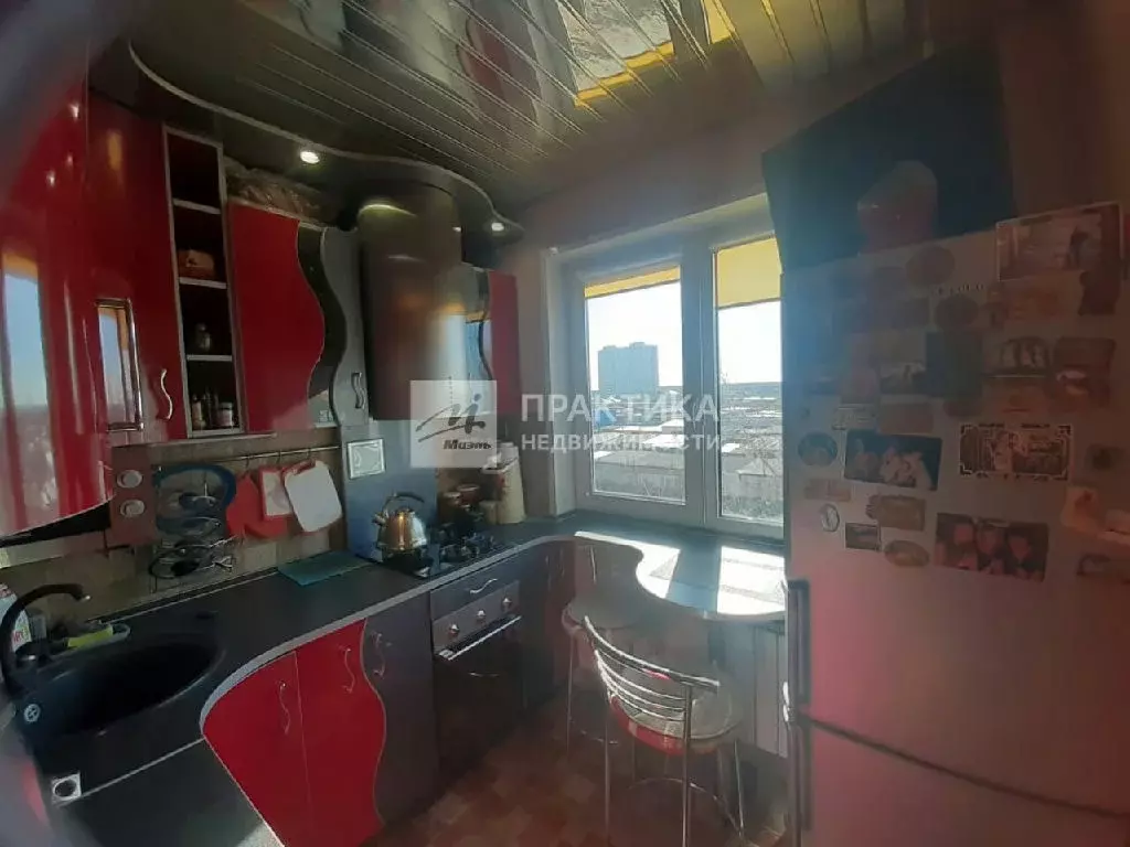 Продается 3-комнатная квартира - Фото 1