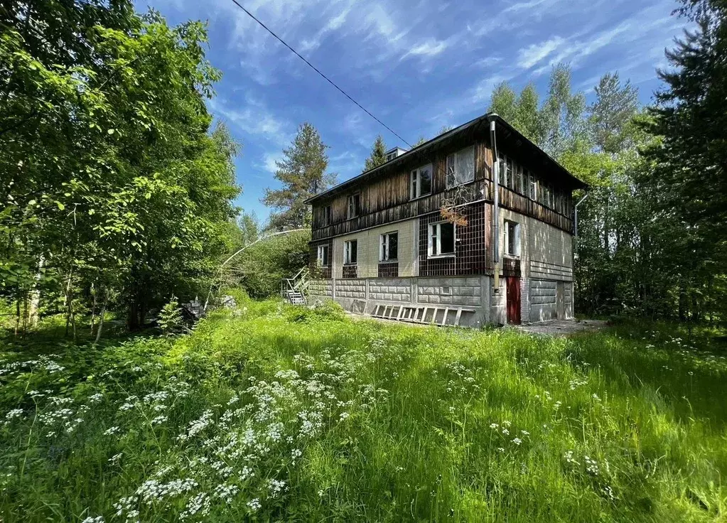 Дом в Ленинградская область, Приозерский район, Ларионовское с/пос  ... - Фото 1