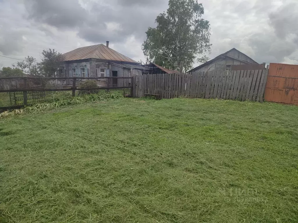 Дом в Саратовская область, Базарно-Карабулакский район, ... - Фото 1