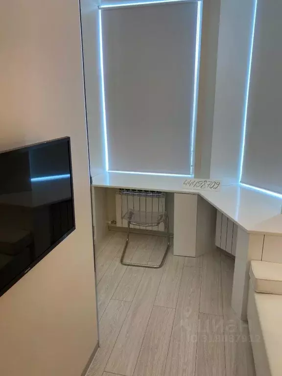 Студия Санкт-Петербург Ждановская наб., 3 (18.0 м) - Фото 1