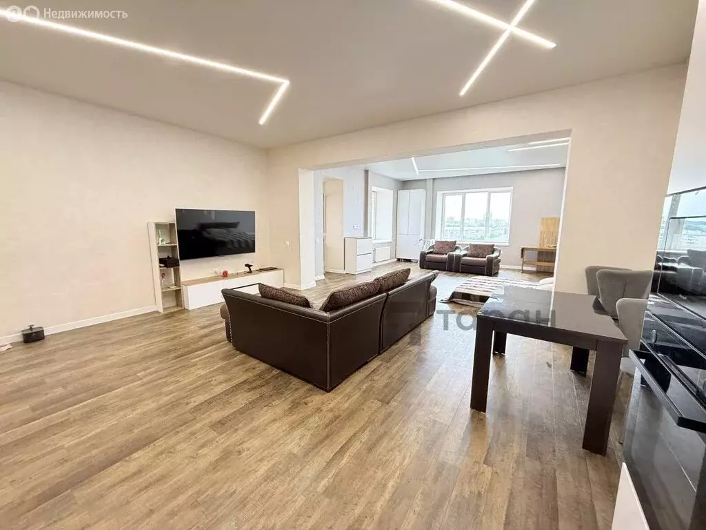 Квартира-студия: Челябинск, улица Крупской, 46 (78.1 м) - Фото 1