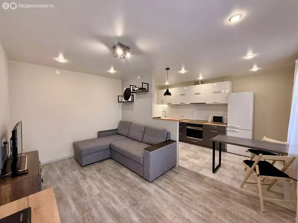 2-комнатная квартира: Киров, Ярославская улица, 32 (53.3 м) - Фото 1