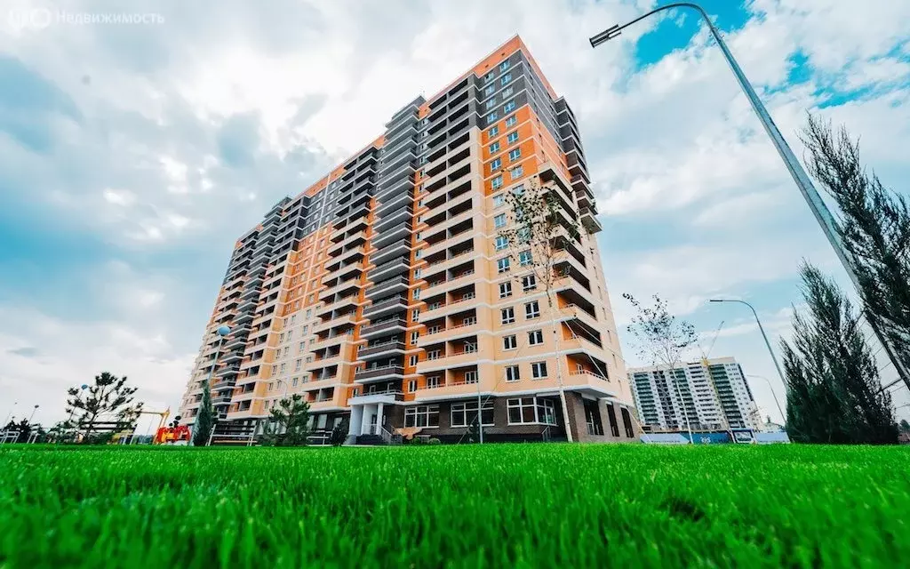 1-комнатная квартира: Краснодар, улица Трудовой Славы, 62Ак1 (44 м) - Фото 1