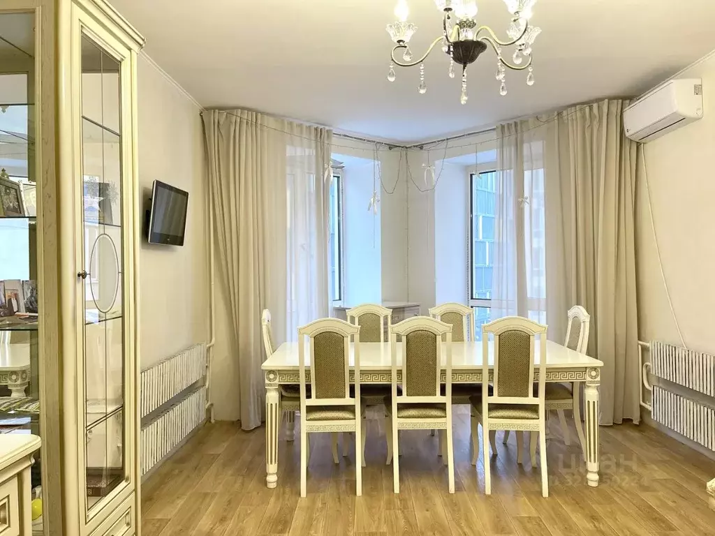 2-к кв. Воронежская область, Воронеж ул. Моисеева, 10 (99.0 м) - Фото 0