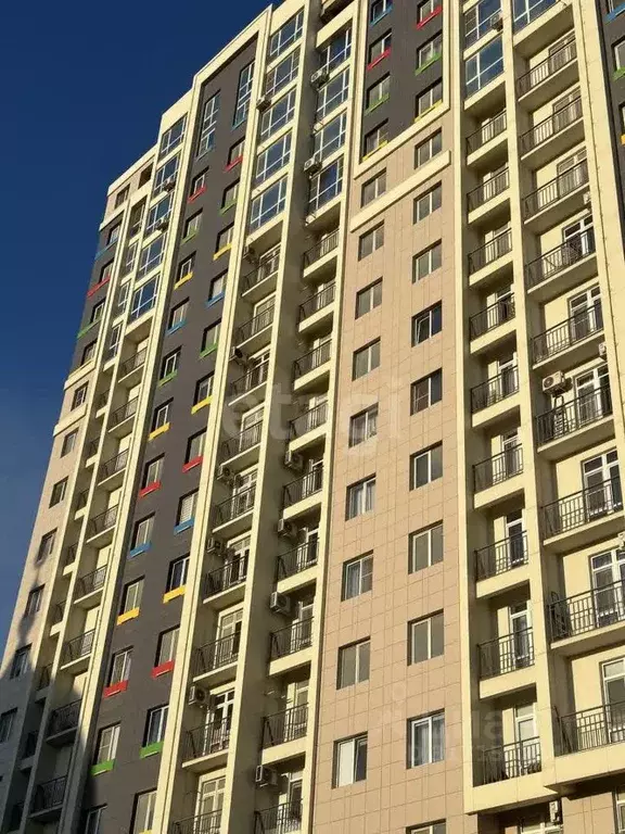1-к кв. Дагестан, Махачкала ул. Времена Года, 1 (37.0 м) - Фото 0