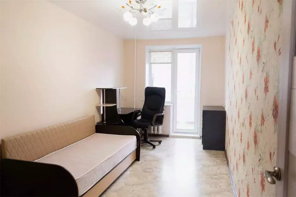 3-к кв. Хабаровский край, Комсомольск-на-Амуре ул. Пирогова, 25 (72.0 ... - Фото 1