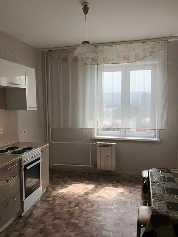 1-к кв. Красноярский край, Красноярск ул. Республики, 33А (48.0 м) - Фото 0