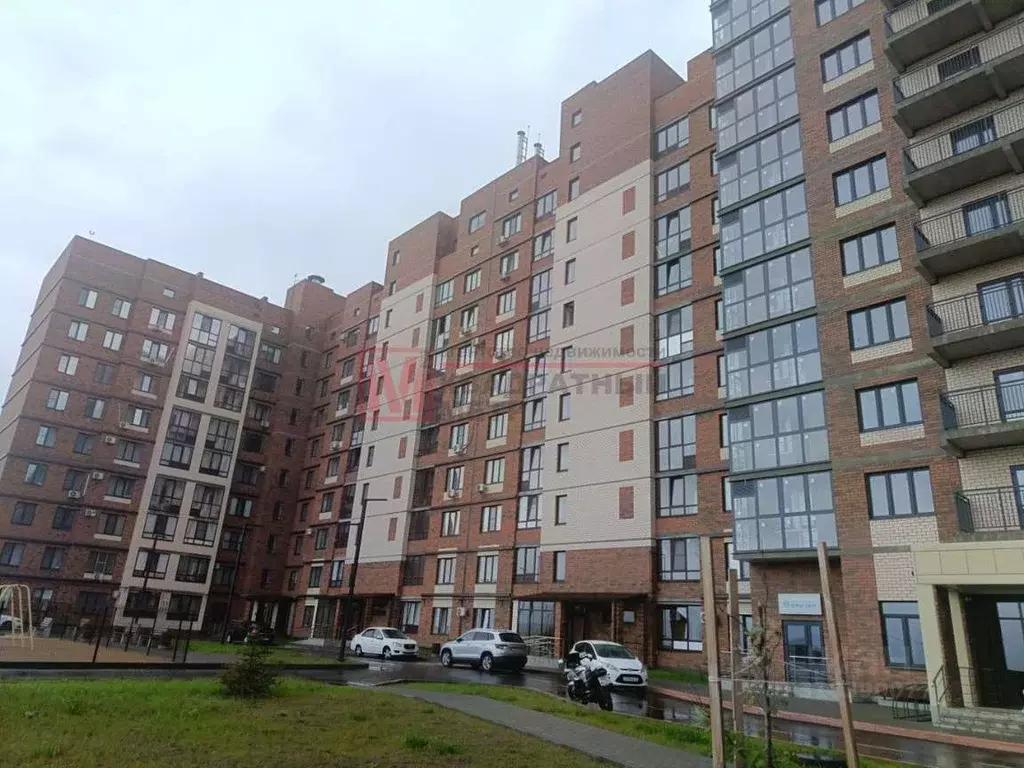 2-к кв. Белгородская область, Старый Оскол Центральный мкр, 4А (67.8 ... - Фото 1