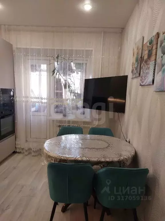 2-к кв. Ханты-Мансийский АО, Сургут ул. Мелик-Карамова, 43 (52.1 м) - Фото 0