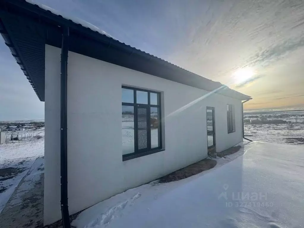 Дом в Крым, Белогорский район, Зуя пгт ул. Яркая, 1А (108 м) - Фото 1