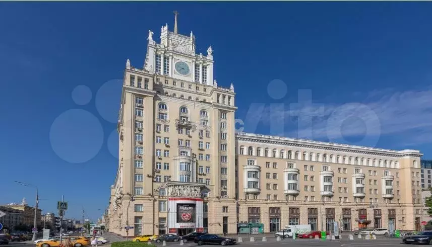 Торговая площадь 380м2 - Фото 1