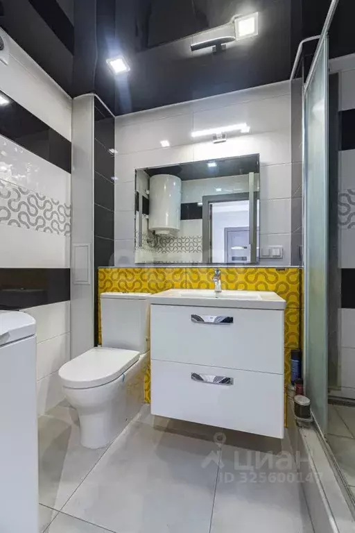 3-к кв. Севастополь ул. Молодых Строителей, 6 (69.3 м) - Фото 0