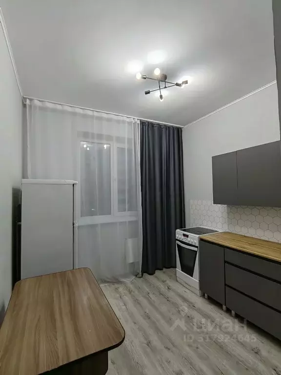 1-к кв. Хакасия, Абакан ул. Кирова, 107 (40.0 м) - Фото 0