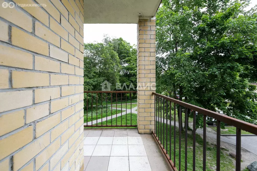 2-комнатная квартира: микрорайон Чкаловск, улица Беланова, 4 (65 м) - Фото 1