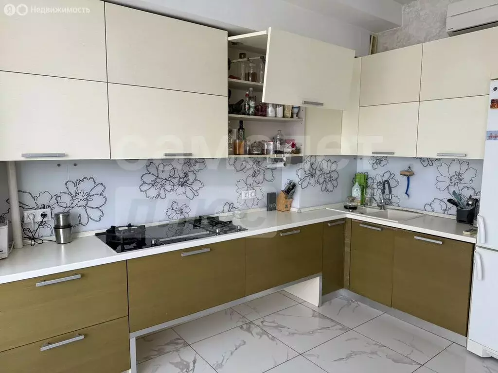 Квартира-студия: Симферополь, улица Тренёва, 21 (60 м) - Фото 1