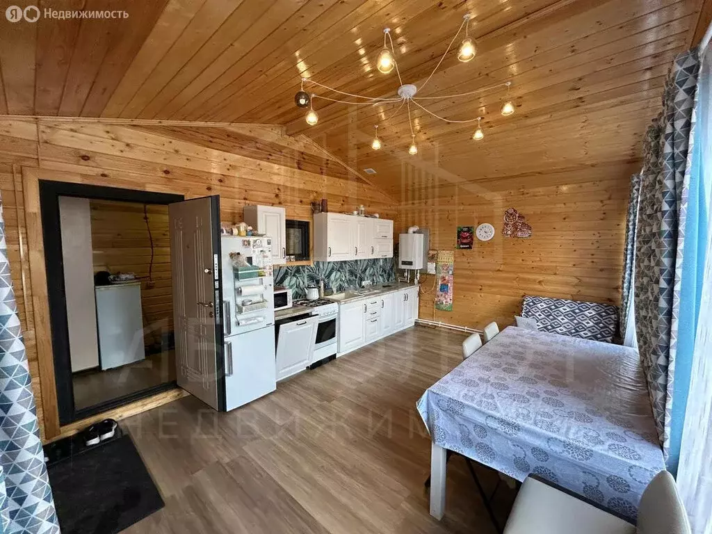 Дом в Александровский район, муниципальное образование Каринское, ... - Фото 1
