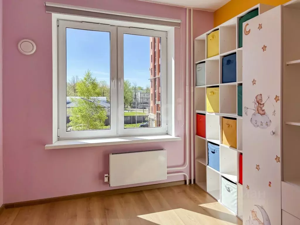 3-к кв. Псковская область, Псков ул. Кузбасской Дивизии, 10 (72.8 м) - Фото 1