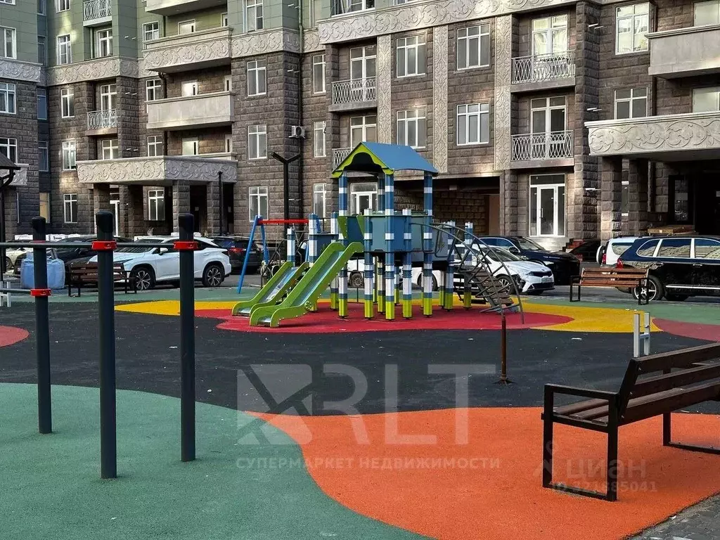 2-к кв. Дагестан, Махачкала ул. Титова, 144к3 (84.0 м) - Фото 1