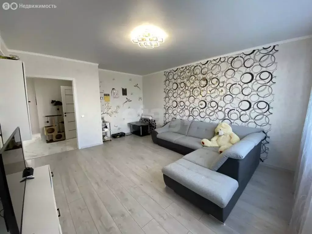 3-комнатная квартира: Калининград, Таврическая улица, 1 (82.2 м) - Фото 1