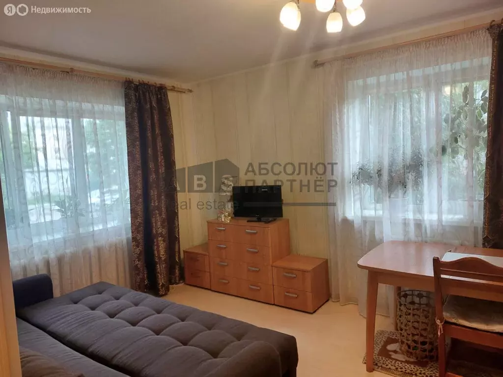 1-комнатная квартира: Великий Новгород, район Торговая сторона, улица ... - Фото 1