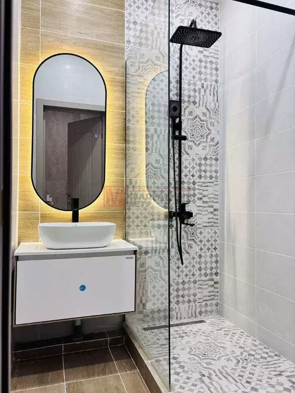 2-к кв. Белгородская область, Старый Оскол Центральный мкр, 4А (60.0 ... - Фото 1