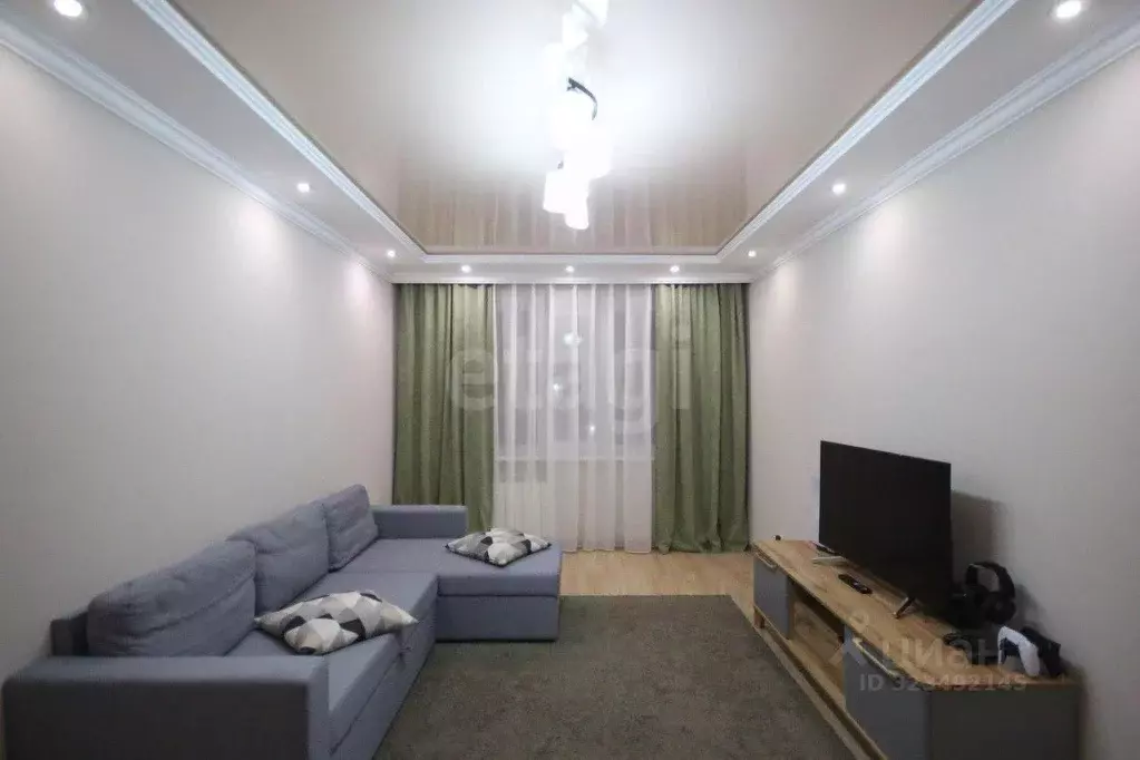 3-к кв. Ямало-Ненецкий АО, Новый Уренгой Мирный мкр, 5/2 (68.6 м) - Фото 1