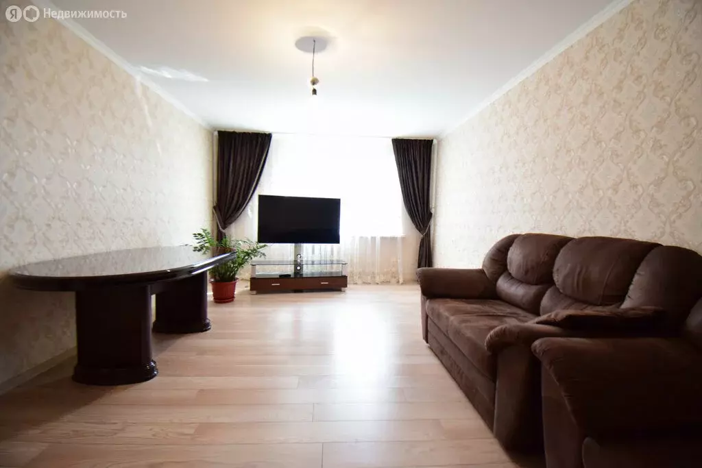 2-комнатная квартира: Туймазы, улица Луначарского, 33 (59.8 м) - Фото 1