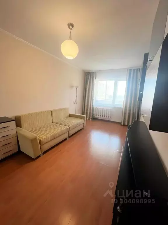 Комната Приморский край, Владивосток просп. 100-летия Владивостока, 48 - Фото 1