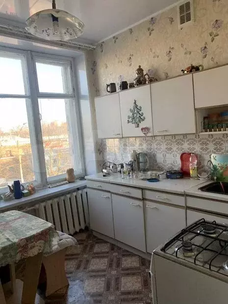 2-к. квартира, 65м, 3/5эт. - Фото 0