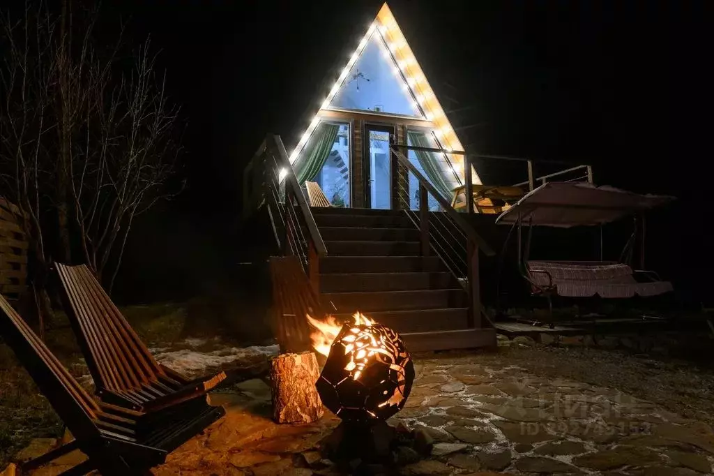 Дом в Челябинская область, Миасский городской округ, с. Сыростан ул. ... - Фото 1