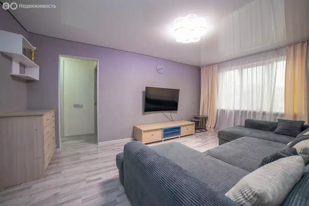 3-комнатная квартира: Екатеринбург, Волгоградская улица, 43 (57.6 м) - Фото 0