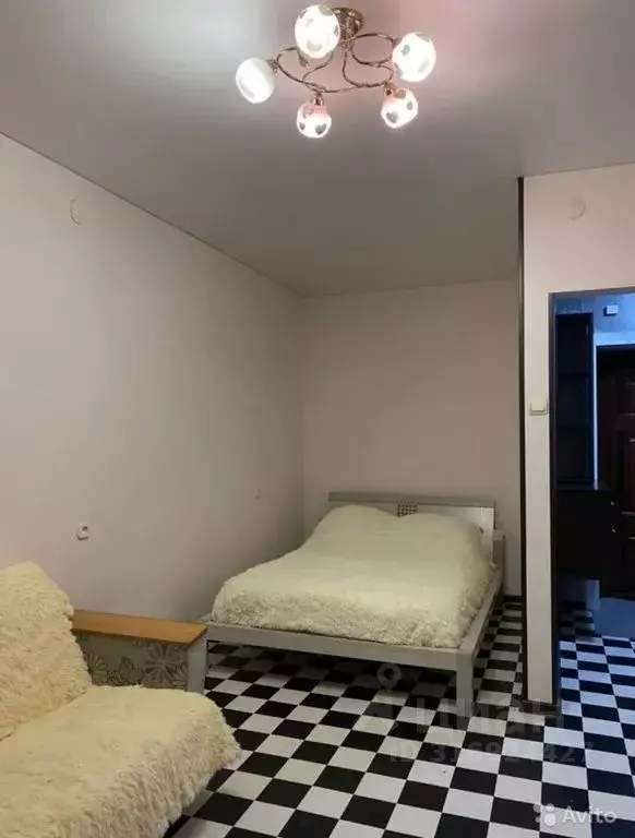 1-к кв. Хакасия, Черногорск ул. Калинина, 1 (30.0 м) - Фото 0
