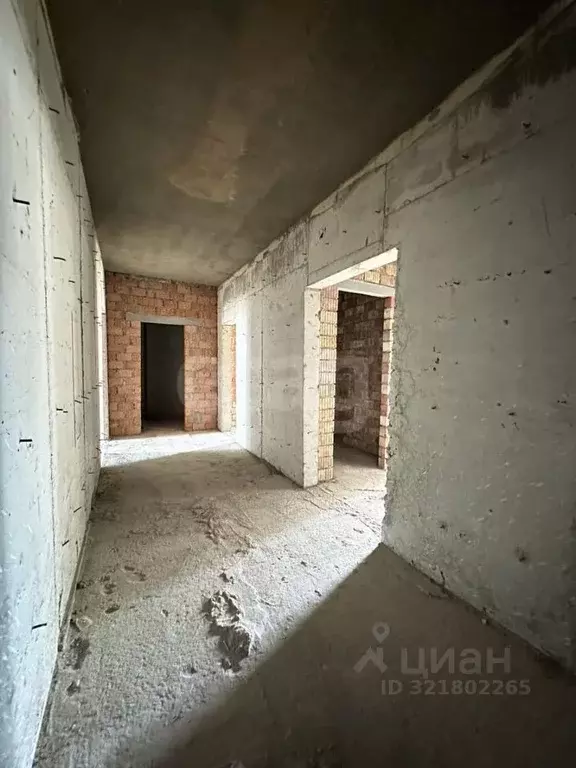 3-к кв. Дагестан, Махачкала ул. Ахмата-Хаджи Кадырова, 128 (99.0 м) - Фото 0
