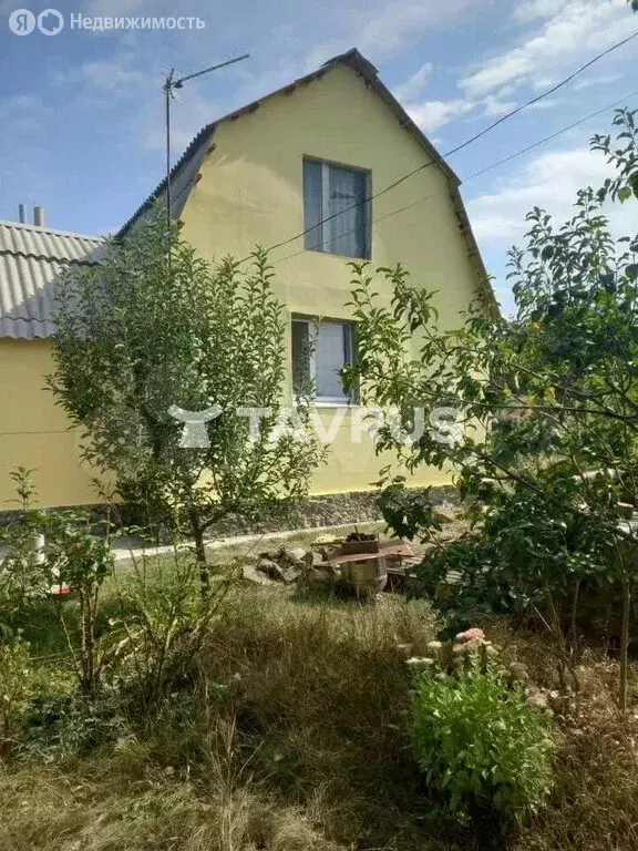 Дом в Урожайное, улица Амет-Хана Султана (68 м) - Фото 1