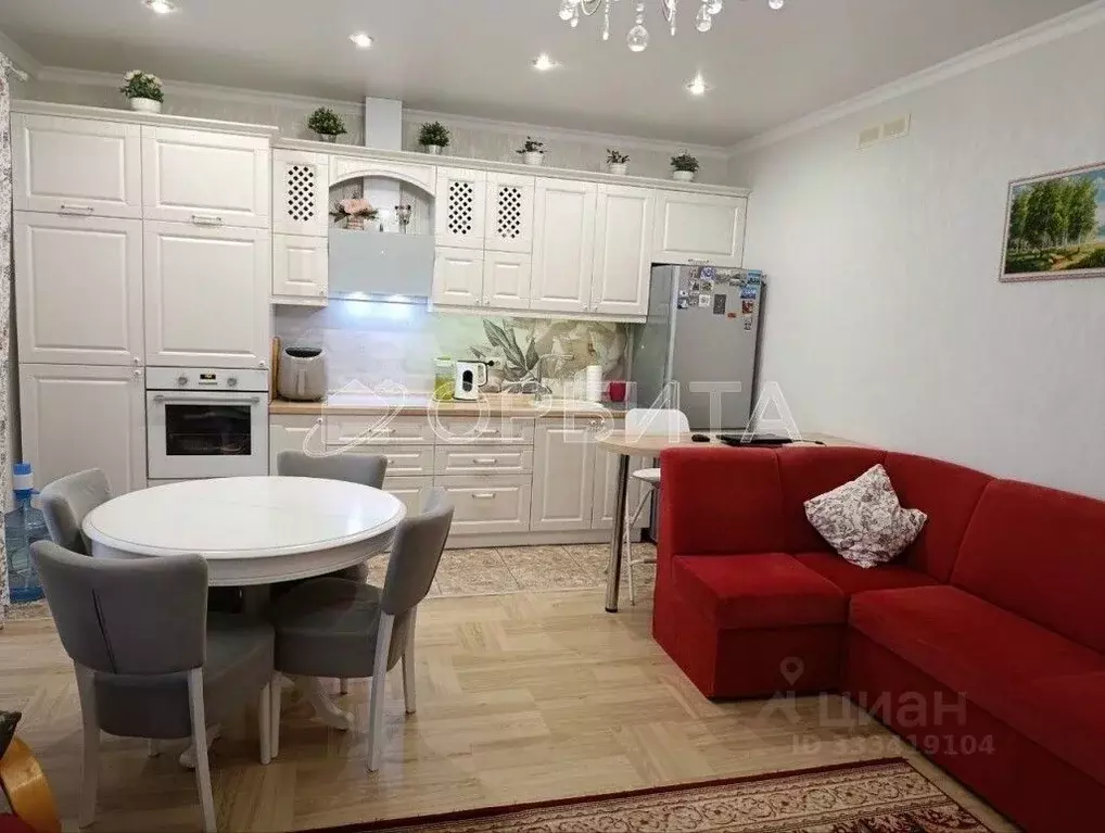 1-к кв. Тюменская область, Тюмень ул. Парада Победы, 9 (49.0 м) - Фото 1