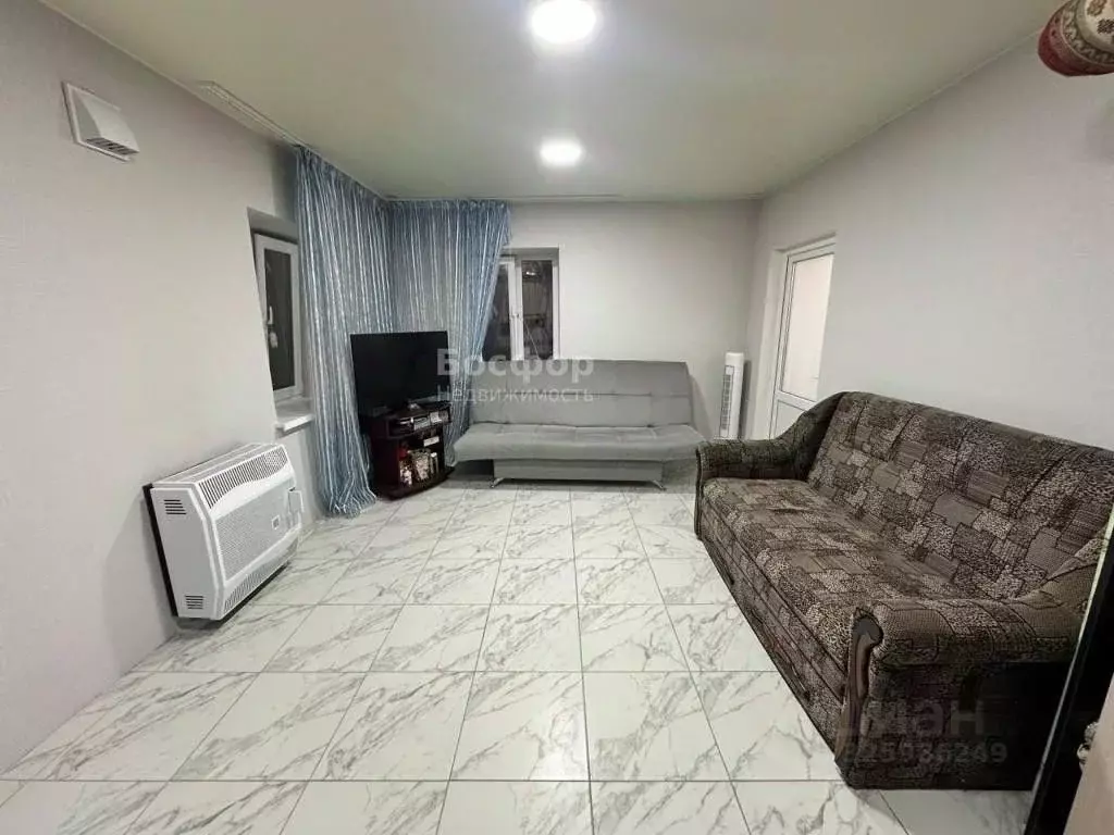 Дом в Крым, Кировский район, Журавское с/пос, с. Новопокровка  (38 м) - Фото 1