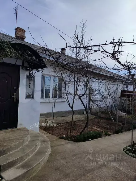 Дом в Севастополь ш. Монастырское, 9 (65 м) - Фото 1