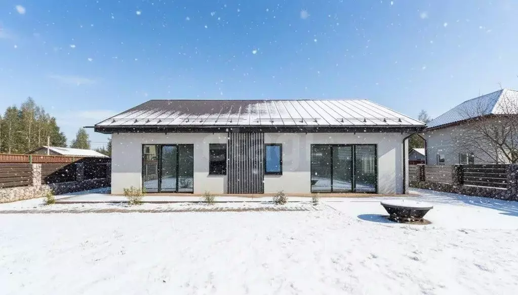 Дом в Ленинградская область, Всеволожский район, Бугровское городское ... - Фото 1