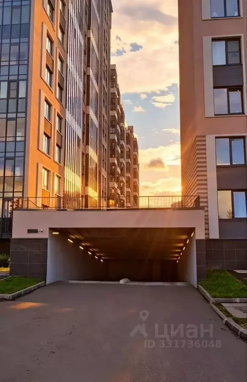 Гараж в Санкт-Петербург аллея Арцеуловская, 19 (13 м) - Фото 1