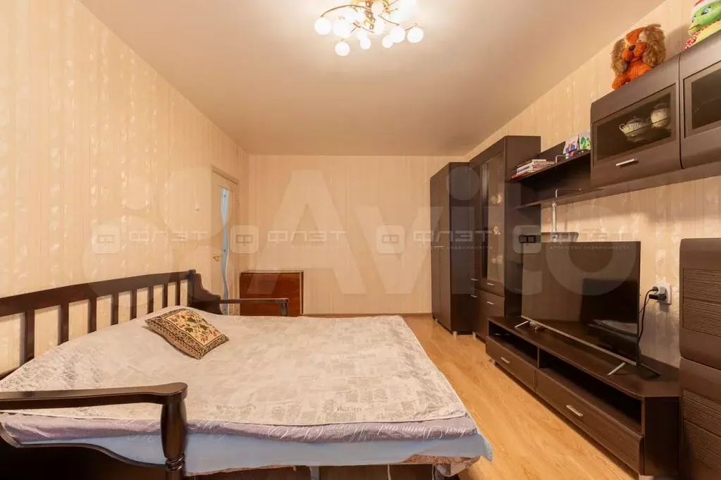 1-к. квартира, 37 м, 4/9 эт. - Фото 1
