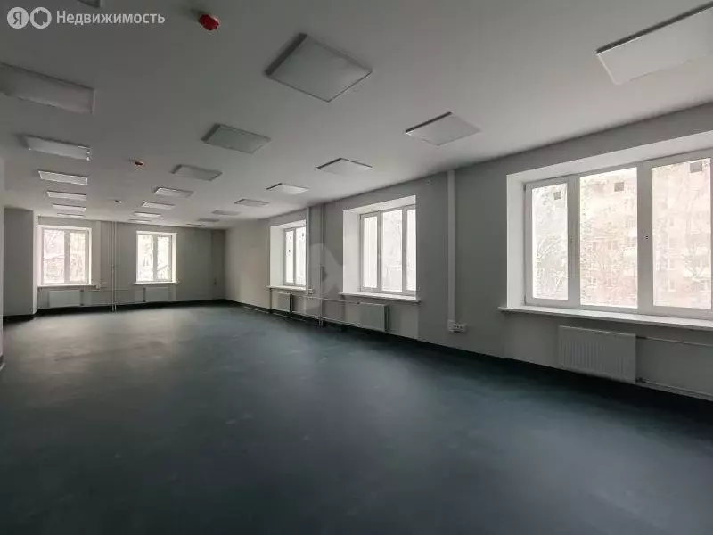 Помещение свободного назначения (1300 м) - Фото 0