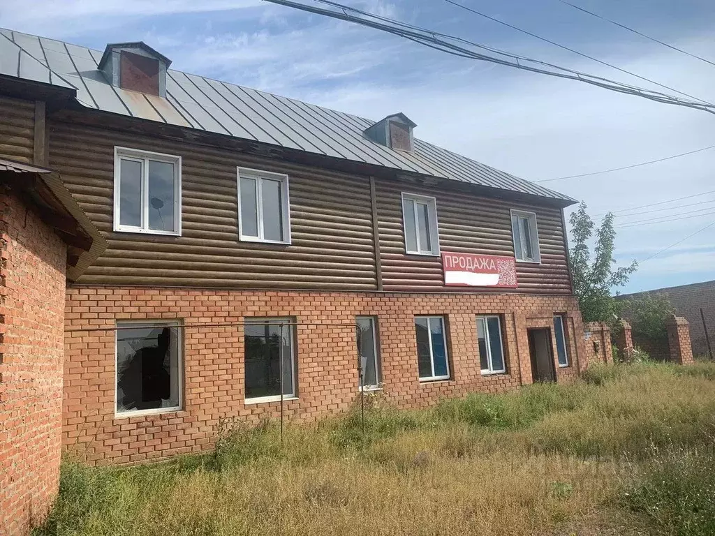 Дом в Оренбургская область, Илекский район, с. Кардаилово Ленинская ... - Фото 1
