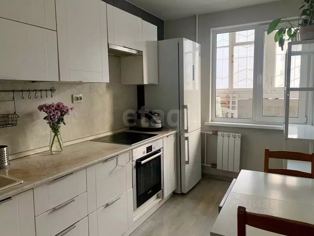 3-к кв. Свердловская область, Екатеринбург ул. Родонитовая, 15 (64.0 ... - Фото 2