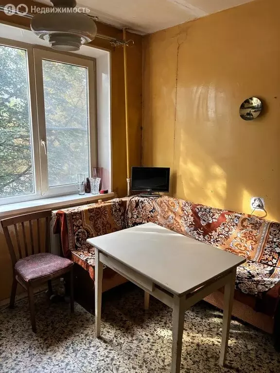 1-комнатная квартира: Луга, улица Кингисеппа, 7 (36.7 м) - Фото 1
