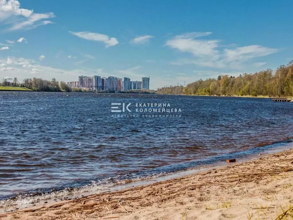 Участок в Ленинградская область, Всеволожский район, Имени Свердлова ... - Фото 1