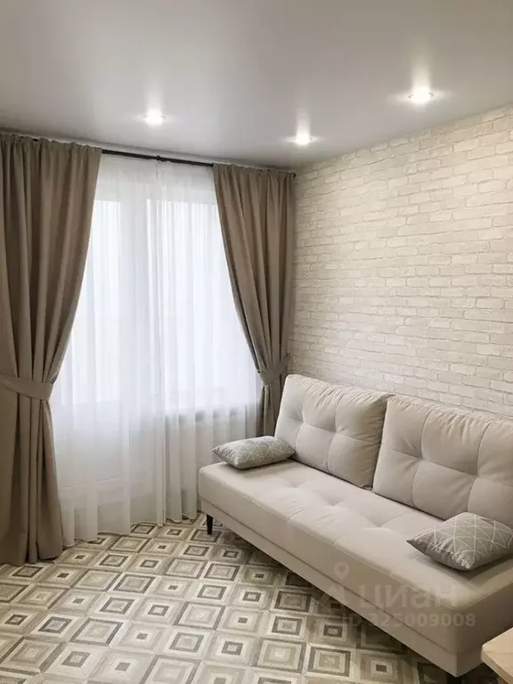 Студия Краснодарский край, Краснодар Московская ул., 125к1 (24.4 м) - Фото 1